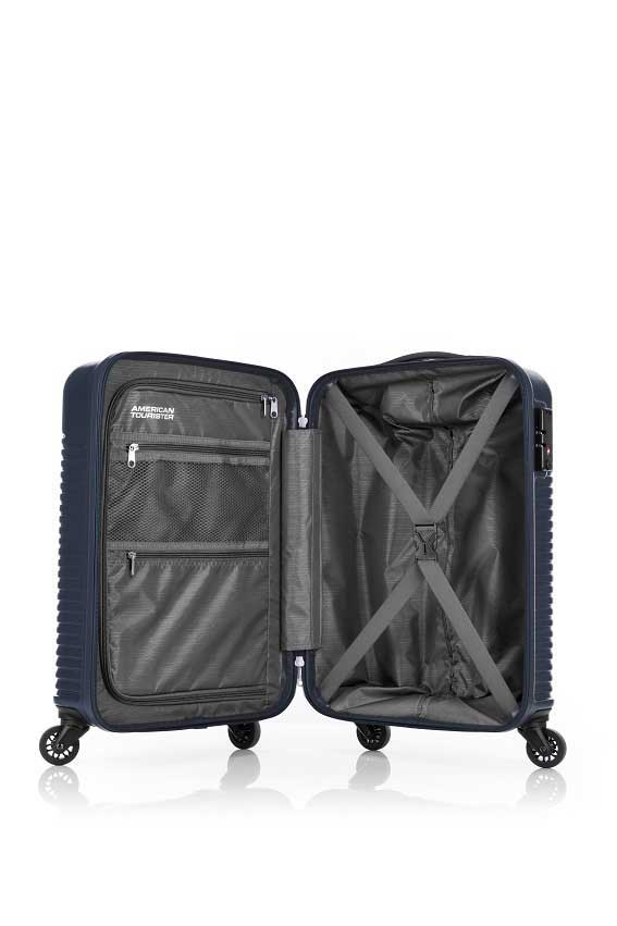 American Tourister SKY PARK